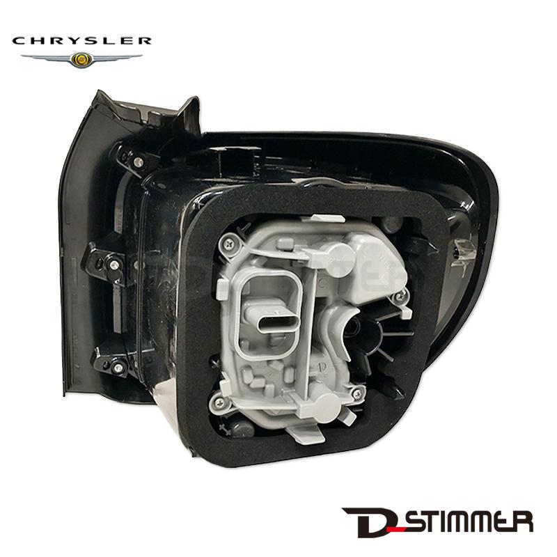 岡本様　テール　左 クライスラー CHRYSLER 純正品 テールランプ左側 52115432 : 輸入車