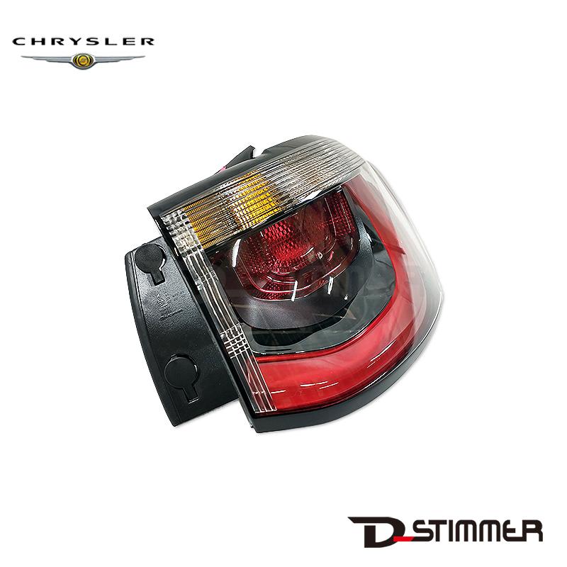 クライスラー CHRYSLER 純正品 テールランプOUT 右側 68458908AA