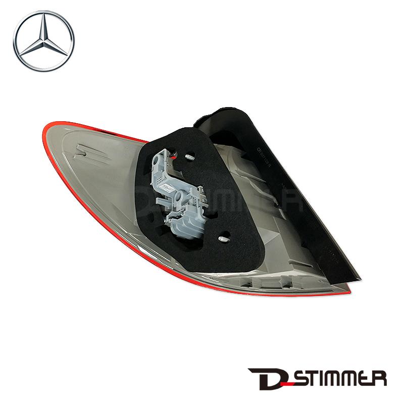 ベンツ107専門ガレージ―テールランプ左右セツト販売 Mercedes-Benz（メルセデス・ベンツ） テールランプOUT RH 純正