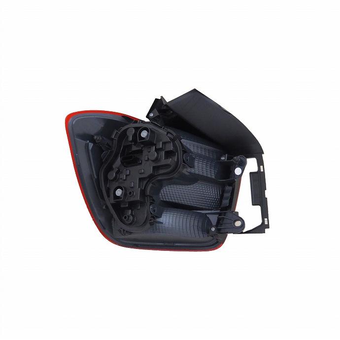 BMW テールランプ右側 新品 純正品 63217241544 : 輸入車パーツ専門店