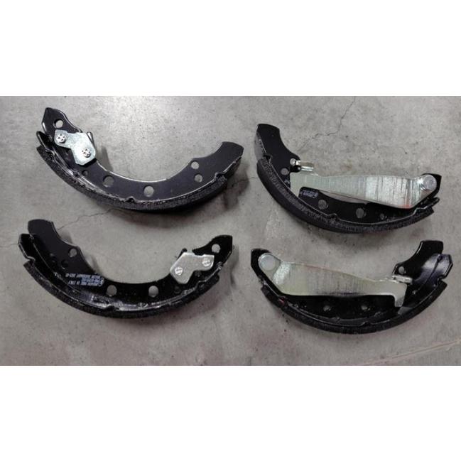 フォルクスワーゲン（Volkswagen） 優良品 RAICAM リアブレーキシュー