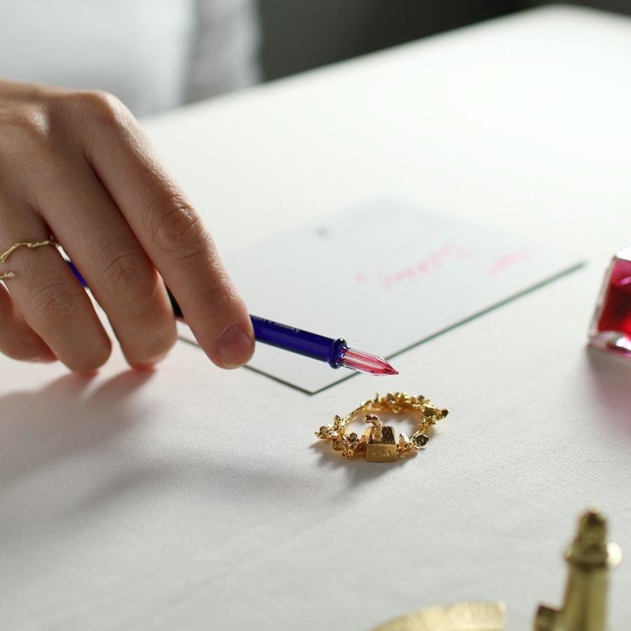 代官山 蔦屋書店10周年記念オリジナル ペンレスト 花咲く庭で Gold Ver Staa 代官山 蔦屋書店 ヤフー店 通販 Yahoo ショッピング