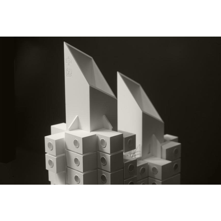 [9月下旬入荷予定] 代官山 蔦屋書店先着予約・数量限定 中銀カプセルタワービルミニチュア模型 |  | 02