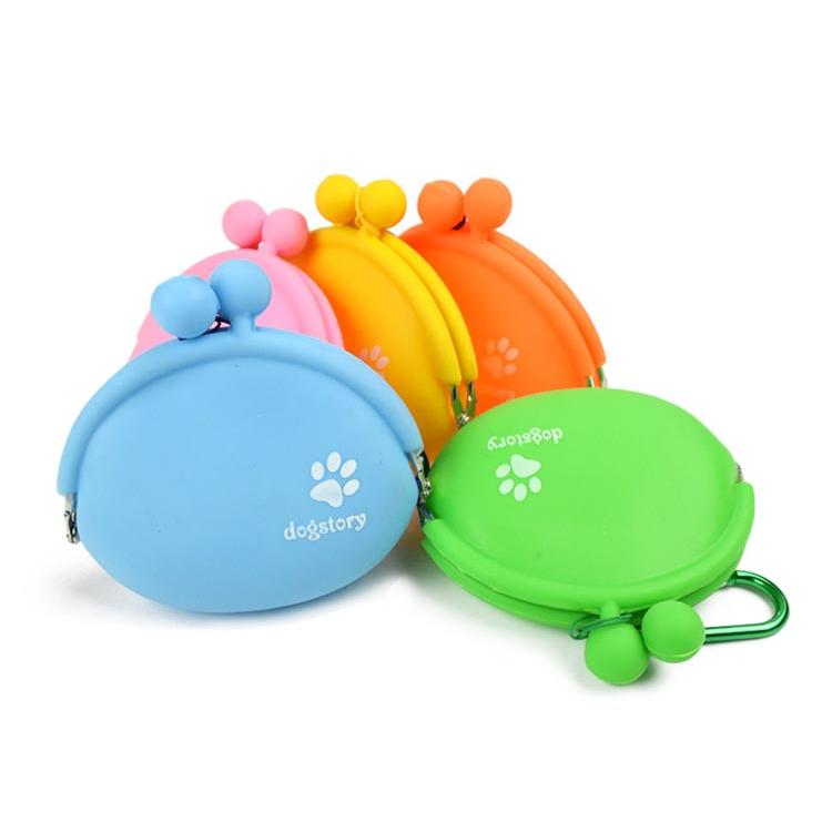 犬用おやつポーチ シリコン お出かけ用 撥水 お散歩 餌入れ おやつ入れ 犬の訓練 トレーニングポーチ 2個セット ゴミ袋 アウトドア 訓練バッグ ペ |  | 14