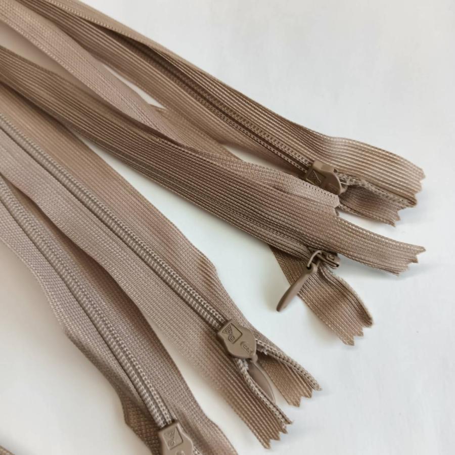 コイルファスナー  フラットニット 止め  コンシールファスナー　53cm【メール便100枚まで】　ホワイト |  | 13