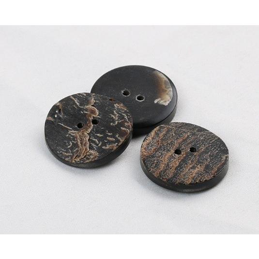 天然素材　牛の角　ボタン　21.5mm　１個入　 |  | 04