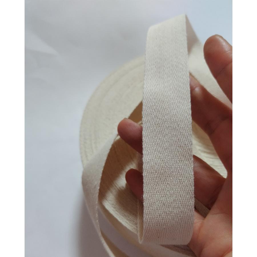 綿テープ 綾織 1mm厚め 幅25mmx50m巻 DIY 手芸材料 生成り 【メール便