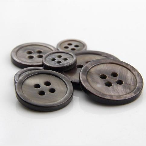 貝ボタン 11.5mm　貝　グレー　1個入 天然素材 　4穴　縁あり |  | 02