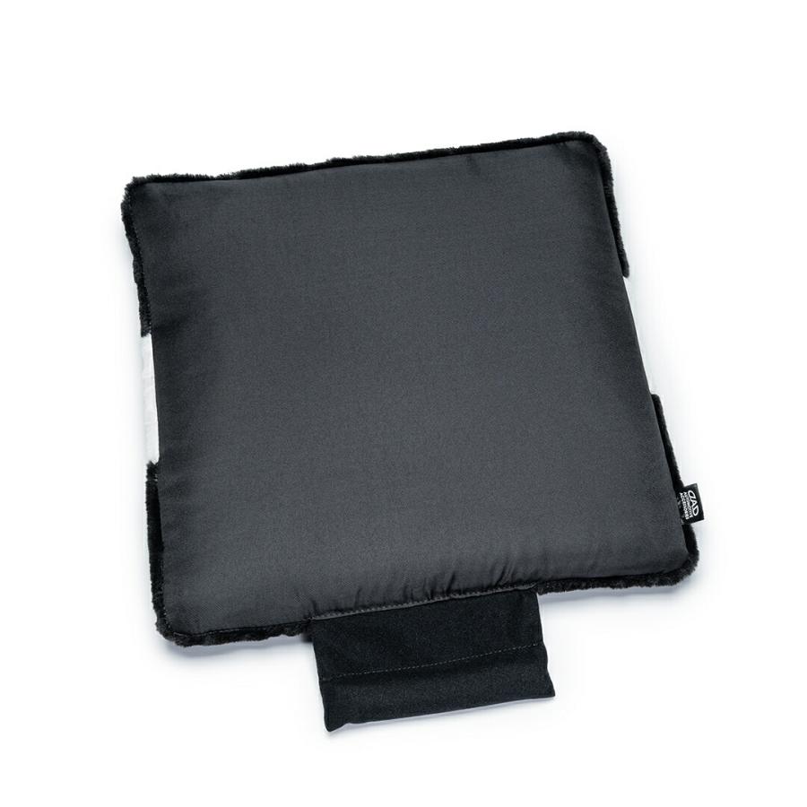 D.A.D もふもふクッション ブラック/ホワイト (1枚入) HA727-01