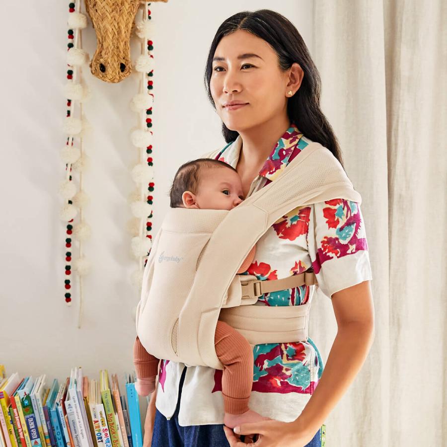 ergobaby（エルゴベビー） ◇日本正規取扱店◇Ergobaby EMBRACE