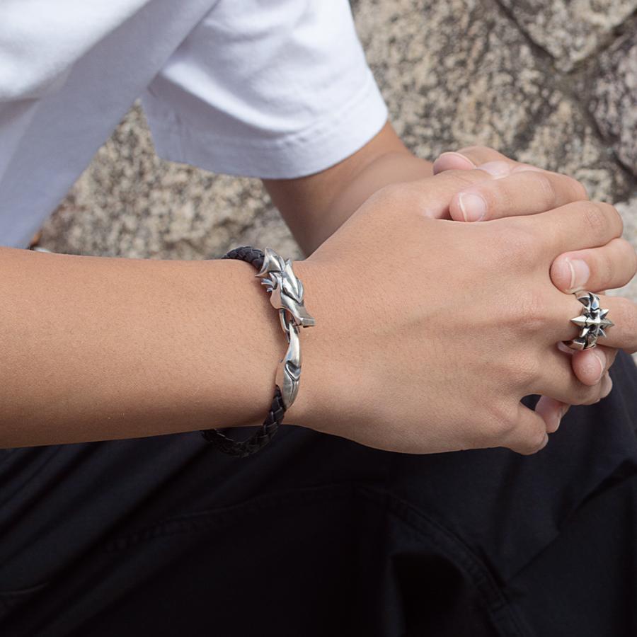 サドル レザー ブレスレット バングル カン ハンドメイド ノーブランド