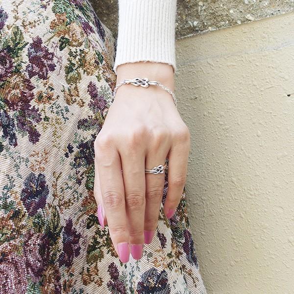 送料無料 レディース ブレスレット 誕生石 true knot 結び 絆 つながり シルバー チェーンブレス 銀製 シンプル おしゃれ 人気 カジュアル DAgDART DB-187 |  | 06