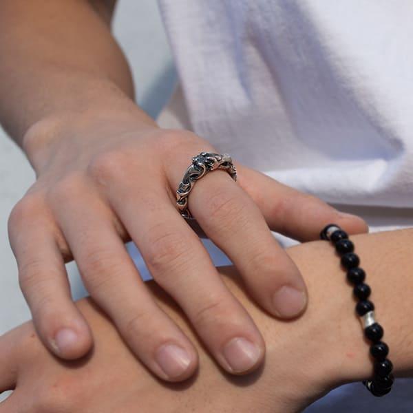 送料無料][Ouroboros]ウロボロスモチーフ 龍 ドラゴン 蛇 シルバー