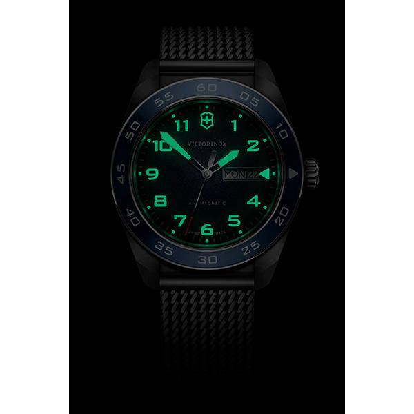 VICTORINOX（ビクトリノックス） Swiss Army Quartz Day-Date 242042