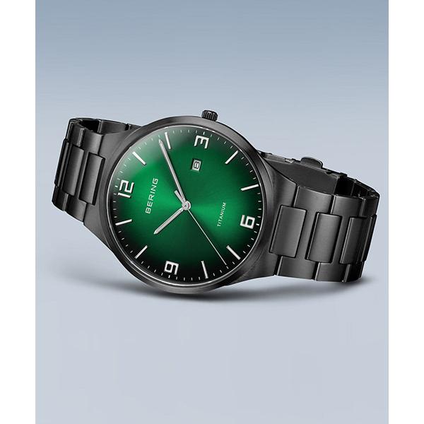 【Bering】新品 チタンコレクション 腕時計(グリーン) 15240-728 BERING（ベーリング） Unisex TITANIUM Collection チタン 15240-728