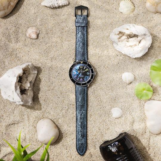 HIRSCH ヒルシュ Stone Summer  0925044080-5-20 ブルー 取付幅 20mm 腕時計用交換バンド アニマルフリー スレートストーン使用 天然素材 爆買の画像