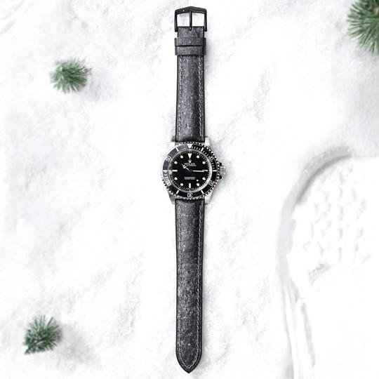 HIRSCH ヒルシュ Stone Winter  0925044050-5-22 ブラック 取付幅 22mm 腕時計用交換バンド アニマルフリー スレートストーン使用 天然素材 爆買の画像
