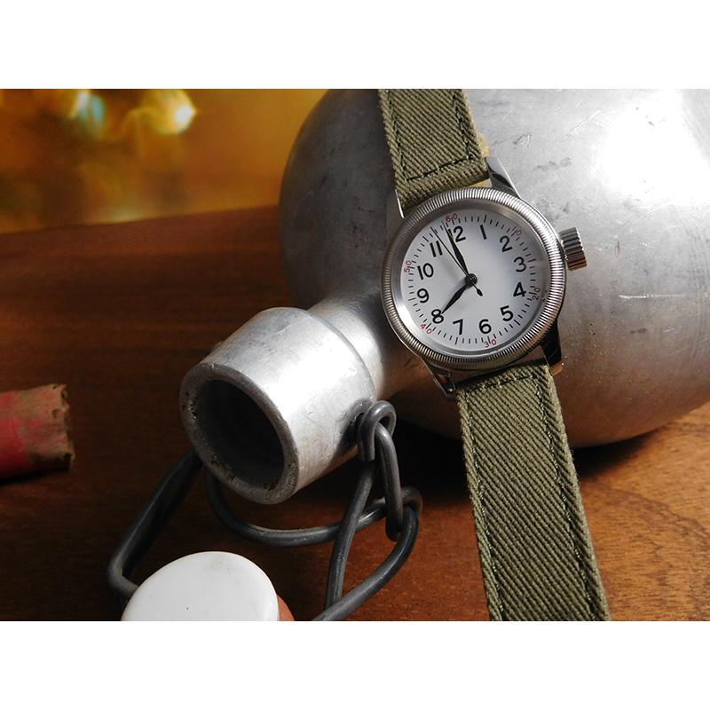 M.R.M.W. モントルロロイ ミリタリーウォッチ TYPE A-11 12H 12-11w
