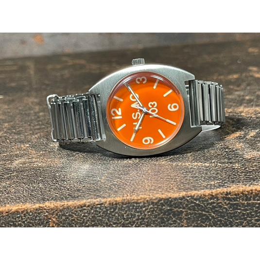 M.R.M.W. モントルロロイ ミリタリーウォッチ Royal 0052 H.S. Orange