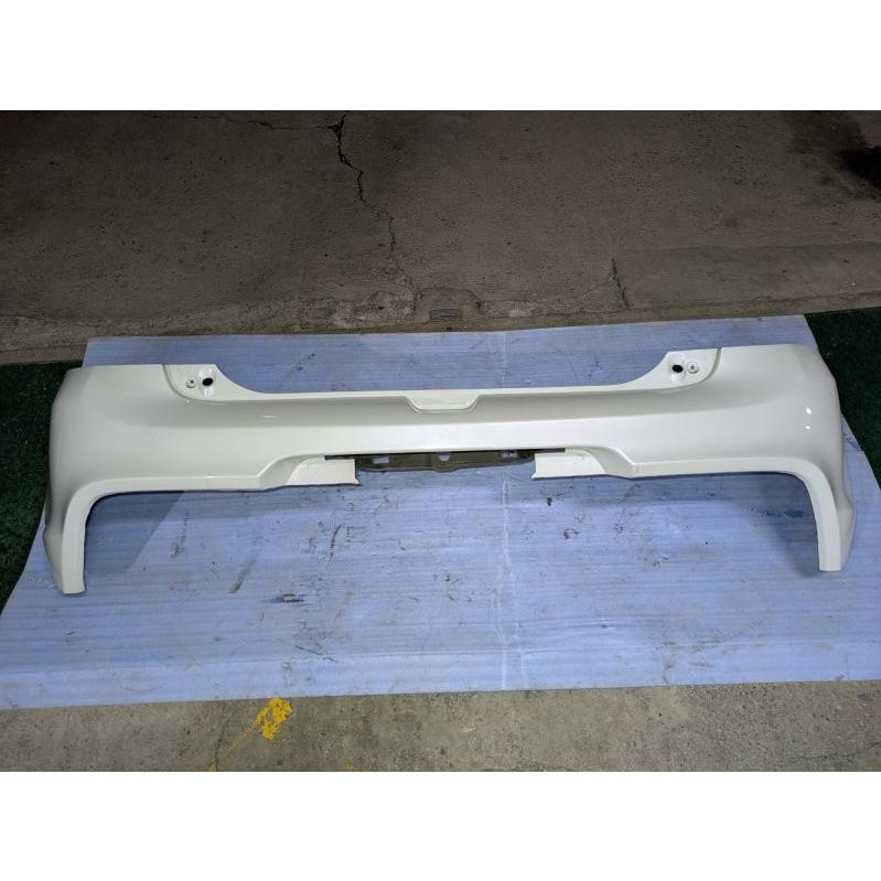 リアバンパー 白 SUZUKI スズキ ZC33S スイフトスポーツ 純正 リアバンパー バンパー