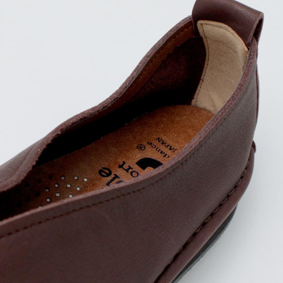 ramble dance（ランブルダンス） オイルシュリンクレザー Vカット