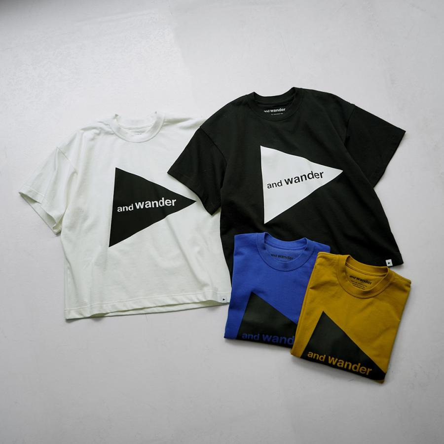 and wander（アンドワンダー） ビッグ ロゴショートスリーブ Tシャツ