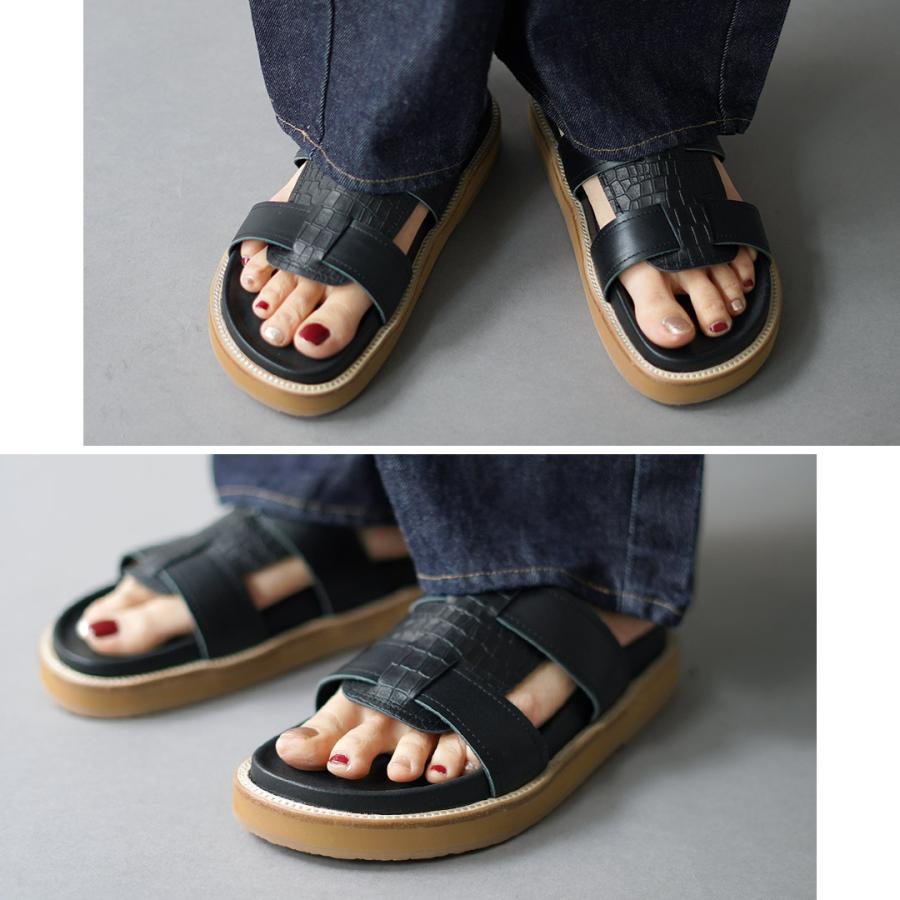 MOHI（モヒ） 【動画あり】 クロコエンボス スライドサンダル