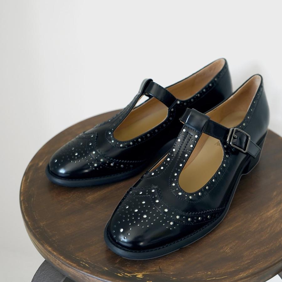 専用！　Almas 新品★ メダリオン　レザードレスシューズ　　44 ブラック ARTESANOS（アルテサノス） メダリオン Tストラップ レザーシューズ