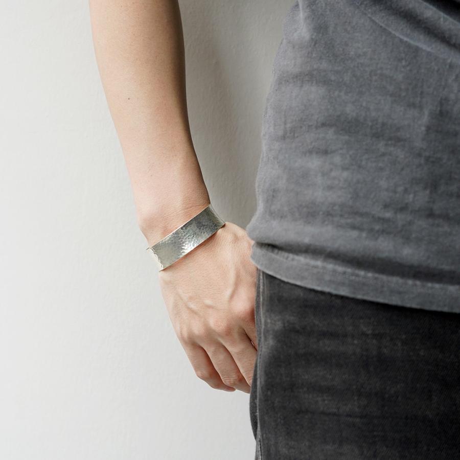 phaduA（パ・ドゥア） カレンシルバーバングル ハンマードアイズ 鎚目（つちめ）ワイド / メンズ レディース ブレスレット | ROCOCO | 03