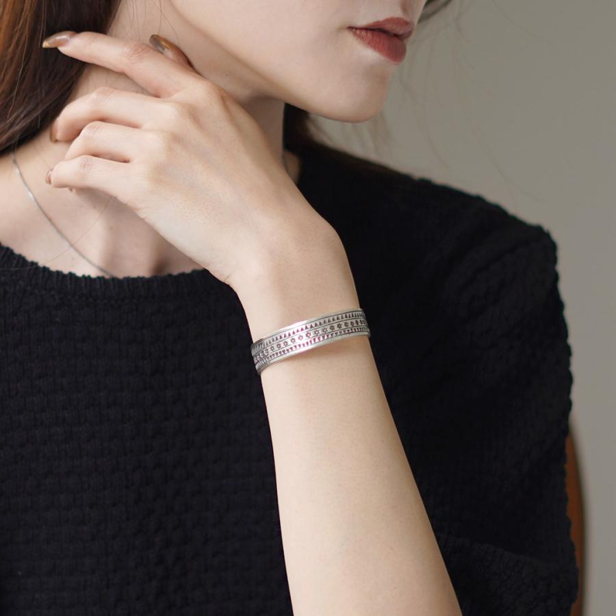 phaduA（パ・ドゥア） カレンシルバーバングル トライアングルフラワー / メンズ レディース ブレスレット ナバホ族の画像