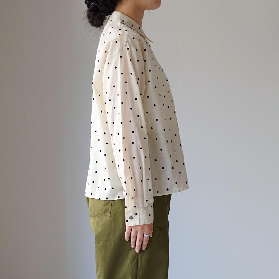 mizuiroind（ミズイロインド） フロッキードット プリントシャツ