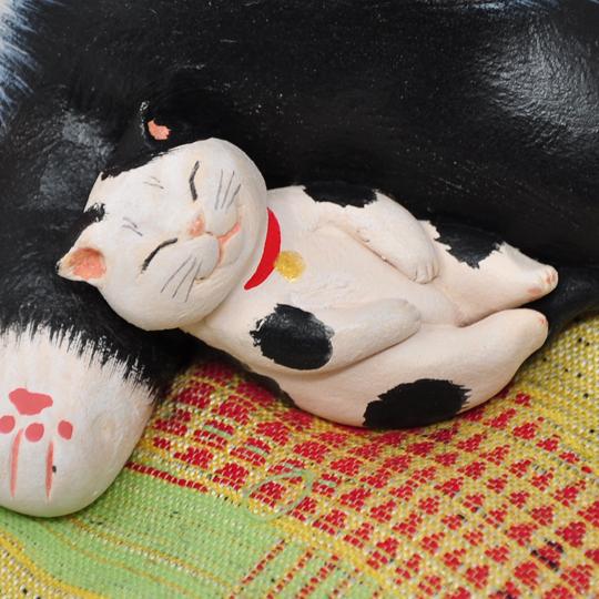 もりわじん作品「寝子」ねこの置物 猫造形 白黒ハチワレ ブチ猫 もりわじん作品「寝子」ねこの置物 猫造形 白黒ハチワレ ブチ猫