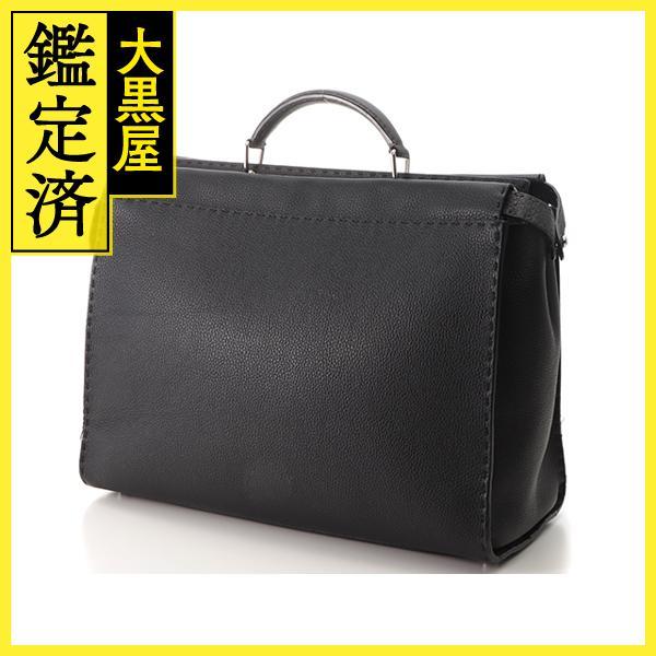 FENDI（フェンディ） セレリア ピーカブーフィット ブラック カーフ