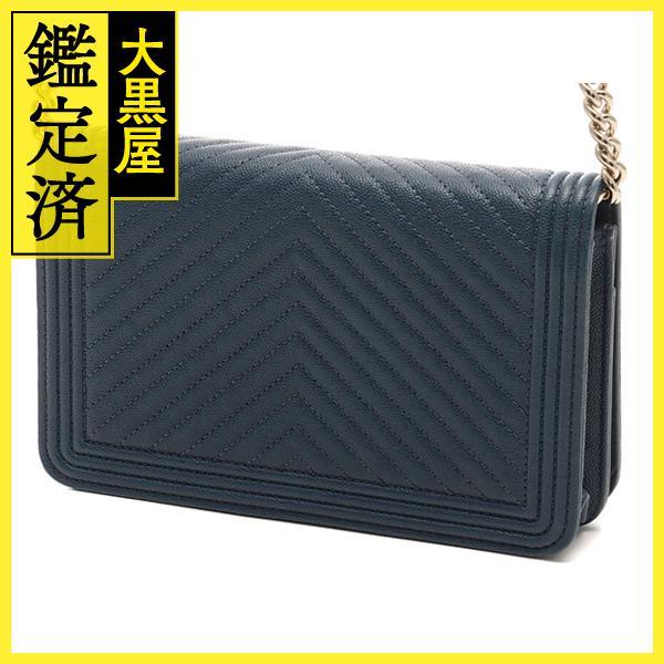 CHANEL シャネル シェブロン ボーイシャネル チェーンウォレット V 