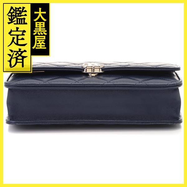 CHANEL CHANEL マトラッセ トップハンドチェーンウォレット AP2844  