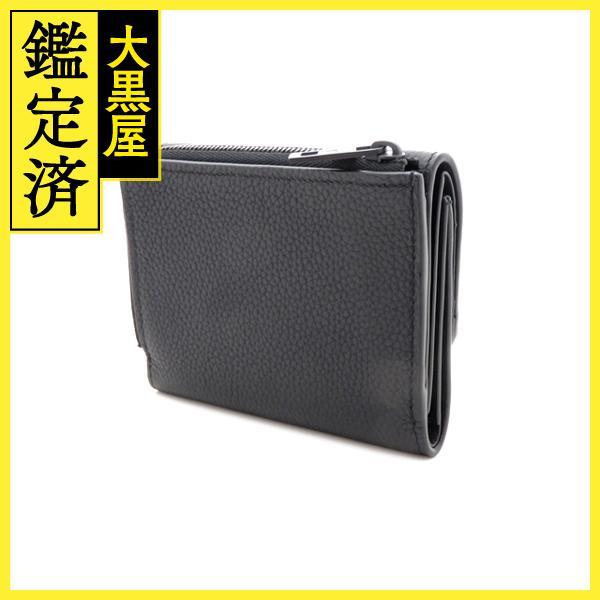 LOUIS VUITTON（ルイ・ヴィトン） ポルトフォイユ・パイロット LV