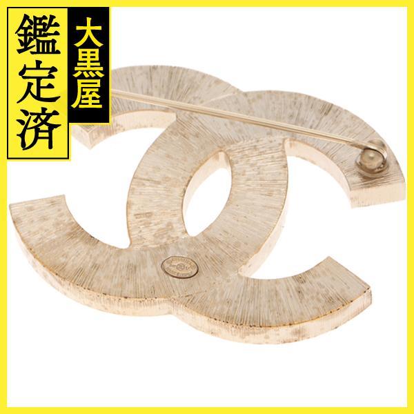 CHANEL（シャネル） ココマーク マトラッセ ブローチ メタル B17V