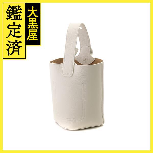 LOEWE（ロエベ） ぺブルバケットバッグミニ ソフトホワイト ソフト 