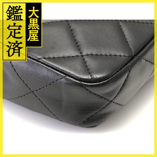 CHANEL（シャネル） マトラッセ ミニポシェット チェーンショルダー