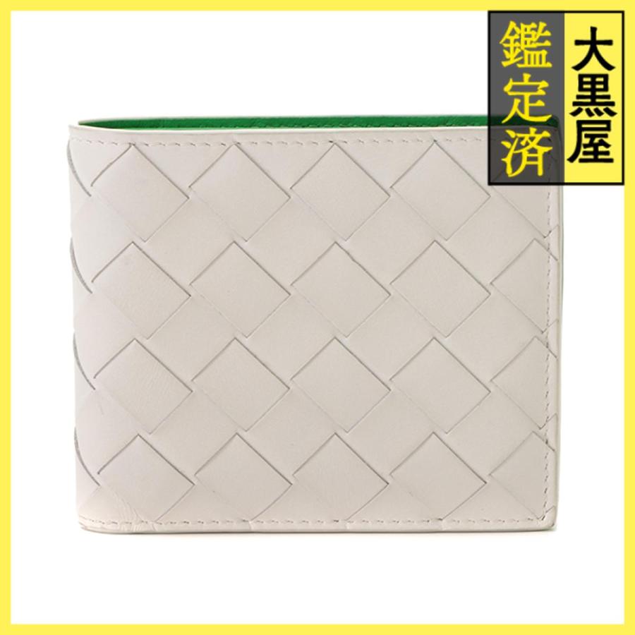BOTTEGA VENETA（ボッテガ・ヴェネタ） イントレチャート 二つ折り財布