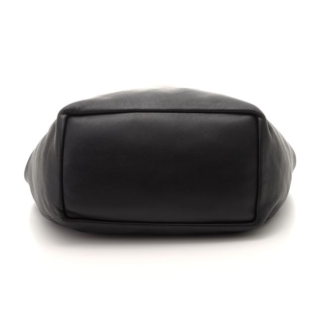 LOEWE（ロエベ） バッグ スクイーズバッグ ミディアム A914Q37X01 