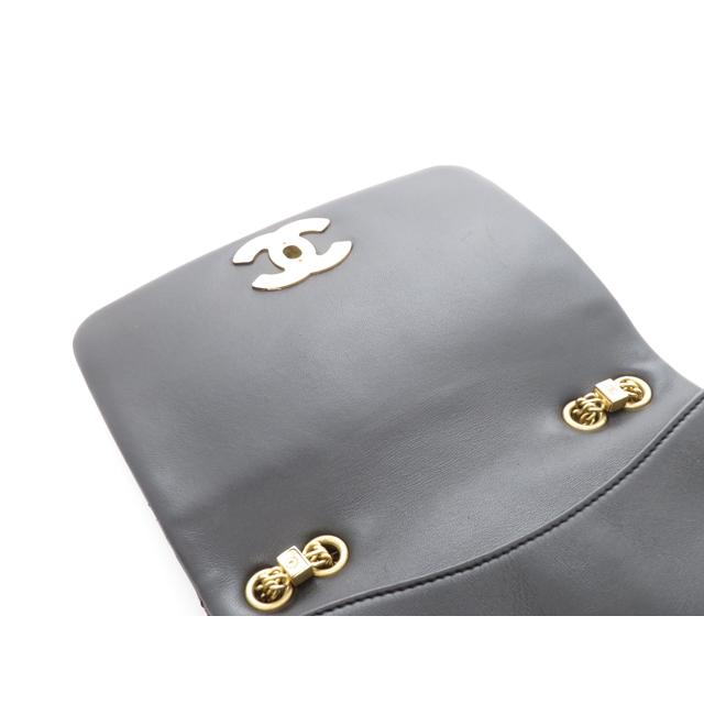 CHANEL（シャネル） ミニマトラッセ20 ターンロックフルフラップ