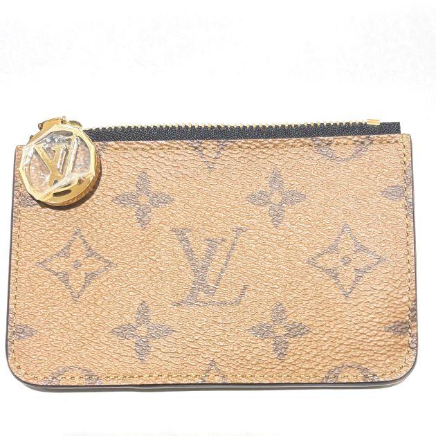LOUIS VUITTON（ルイ・ヴィトン） ポルトカルト・ロミー モノグラム