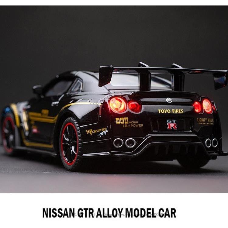 日産GTR R35 1:32スケール ダイキャストカー ミニカー