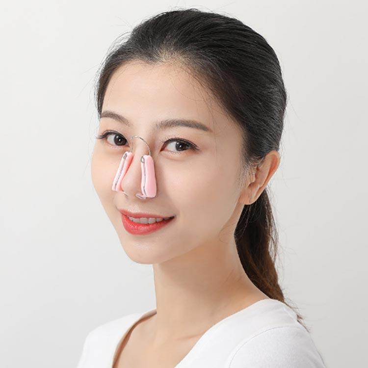 ノーズクリップ 鼻筋セレブ 鼻高く 美鼻 鼻筋矯正 鼻痩せ 鼻小さく 矯正器具 団子鼻 豚鼻 低い鼻 簡単に使用 鼻筋アップ 鼻悩み解消 美容グッズ |  | 01