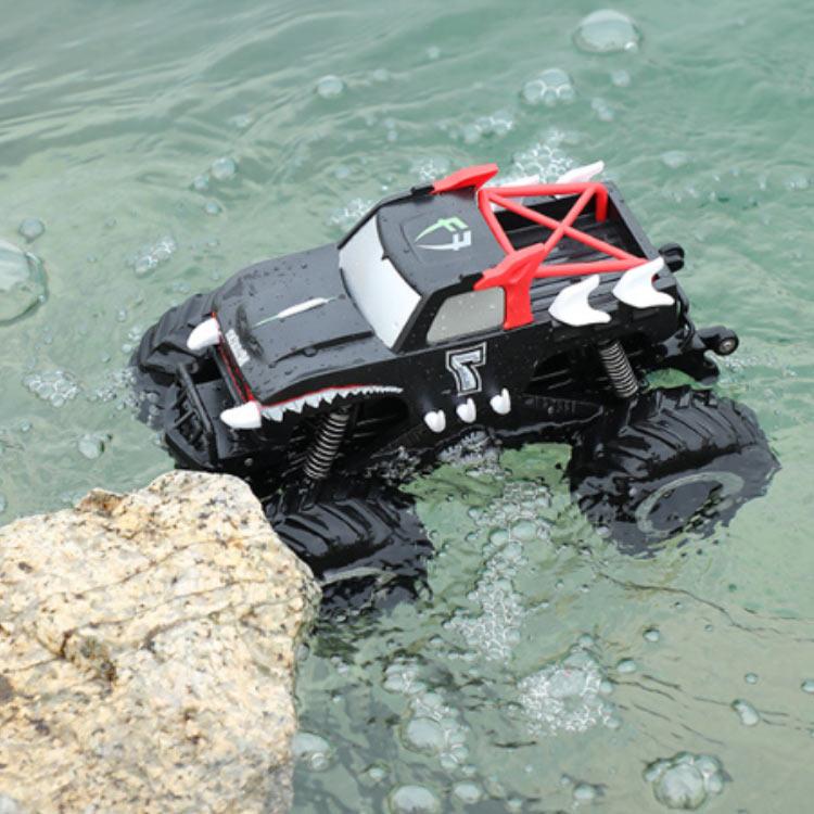 ラジコンカー 水陸両用 RCカー リモコンカー 子供 オフロードカー USB充電式 防水 衝突防止 四輪駆動 360°回転 男の子 女の子 電動 車 |  | 02