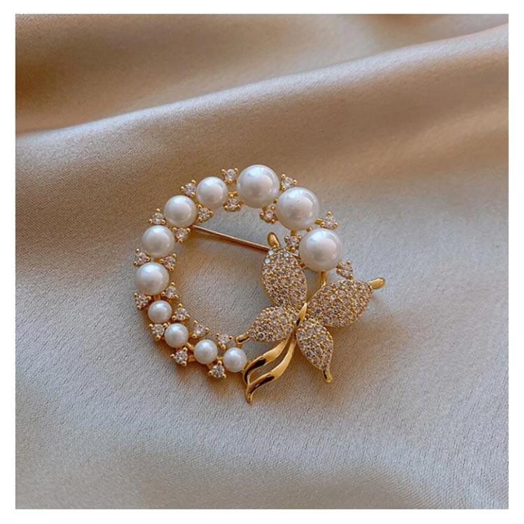 ブローチ 卒園式 卒業式 入学式 入園式 ブローチピン 蝶柄 パール ストーン スカーフ留め レディース 女性 スーツアクセサリー ドレス お洒落 結 |  | 11
