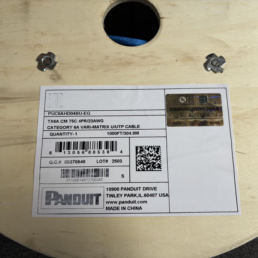 PUC6AHD04BU-EG 在庫限り パンドウイット PANDUIT Cat6A UTPケーブル