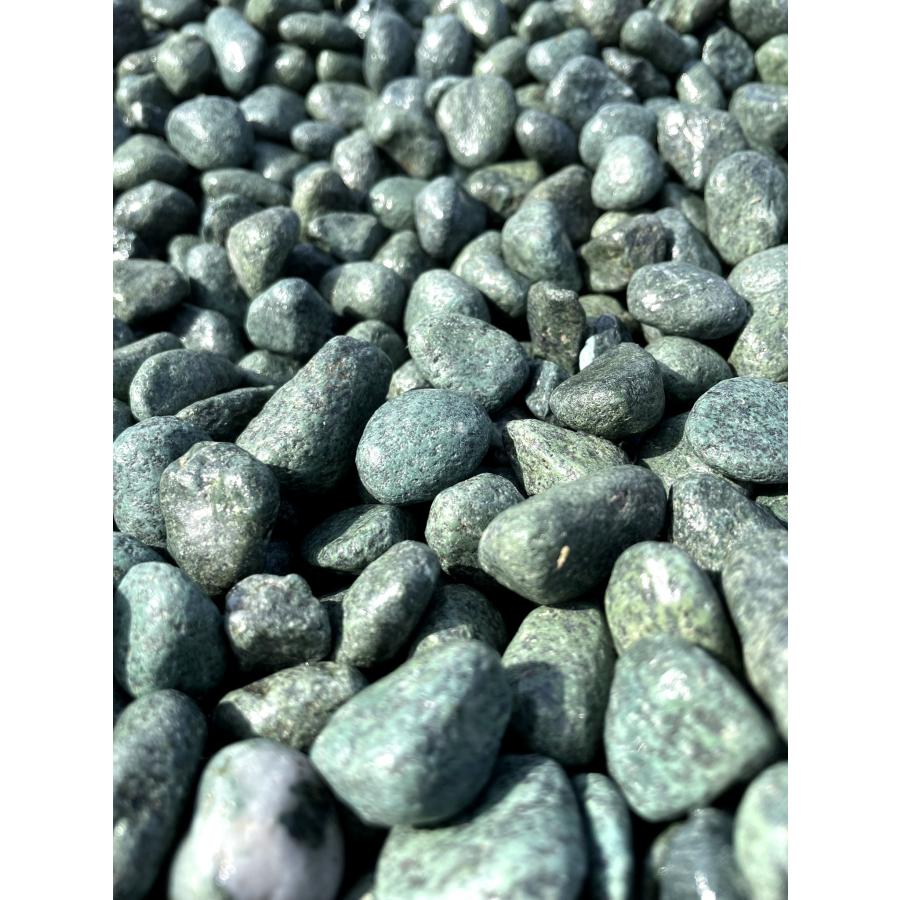 青玉砂利10kg袋5サイズ（2mm〜20mm) 緑玉砂利/玉砂利/緑砂利/砂利