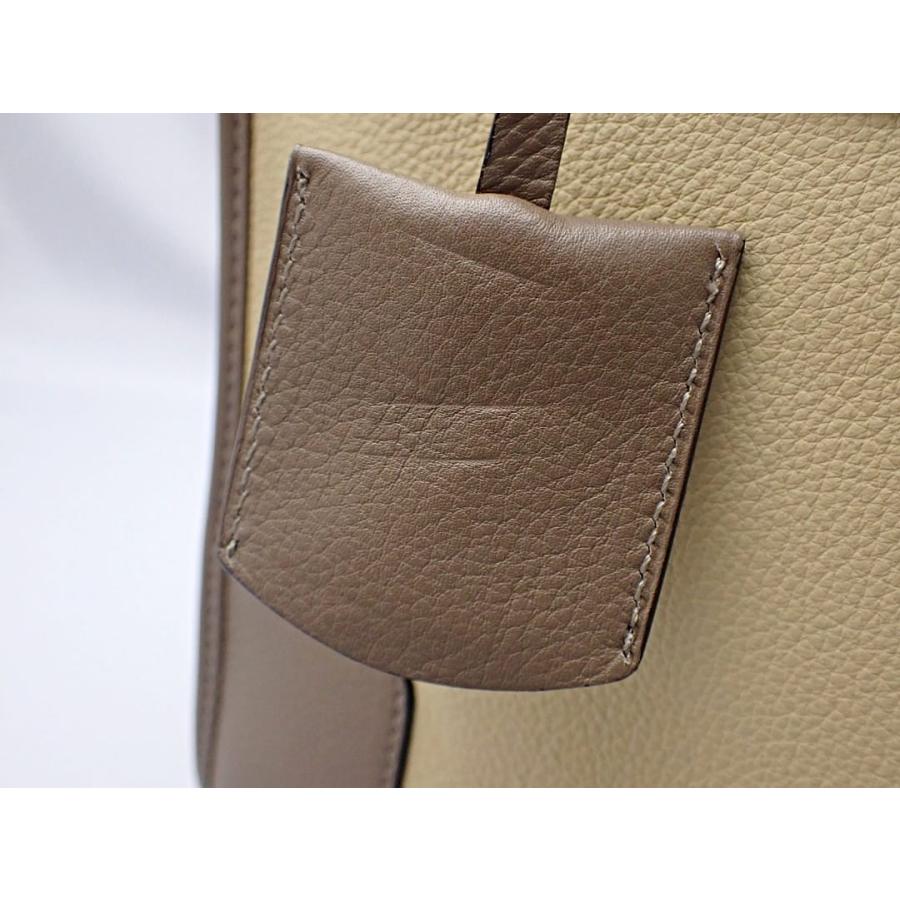 LOEWE ロエベ アトリエ ハンドバッグ アマソナ 36 ベージュｘブラウン イニシャル入り 新品同様品 【送料無料】 A-8144の画像